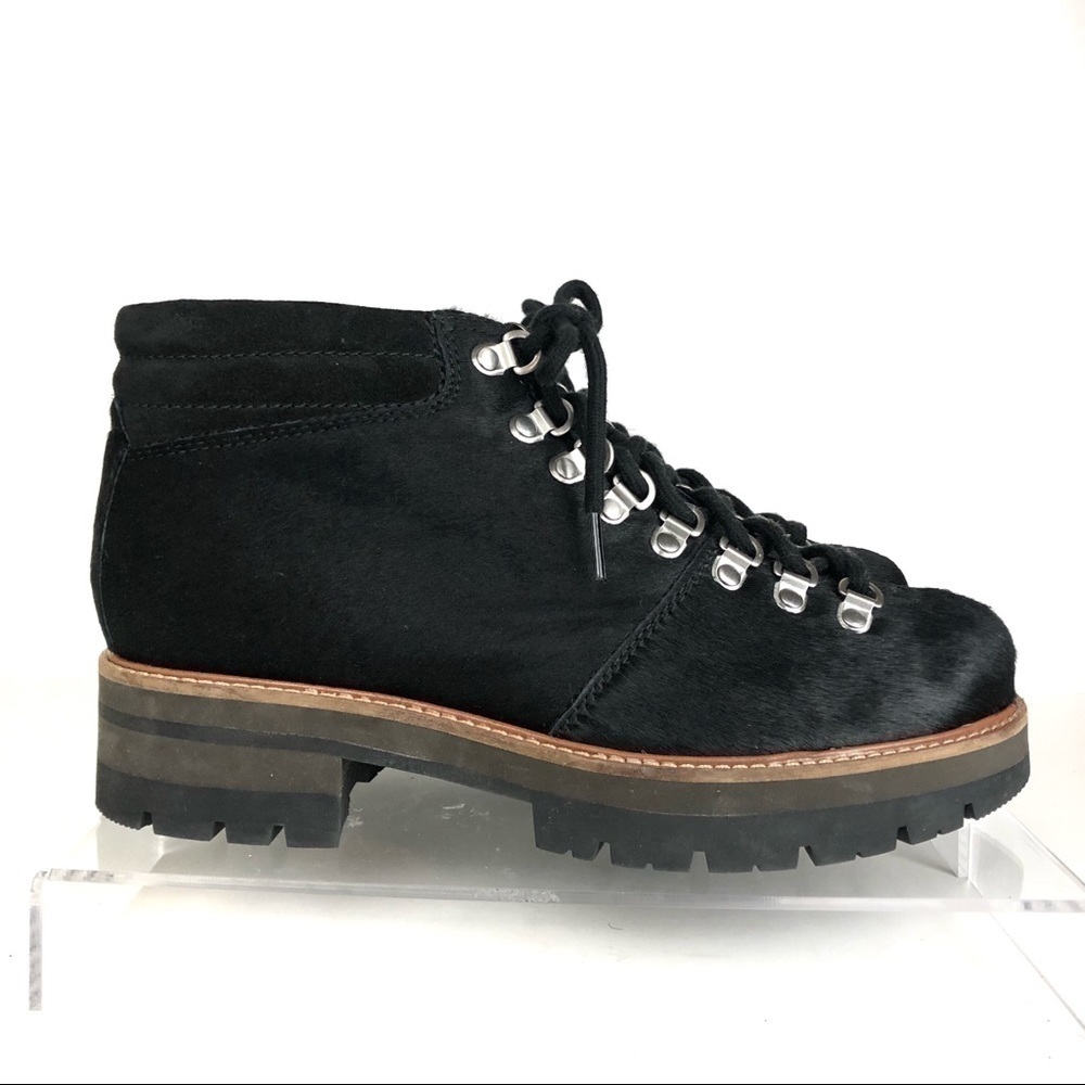Clarks Orianna Alpine Fur Thick Lug Ankle Booties - Sz 10